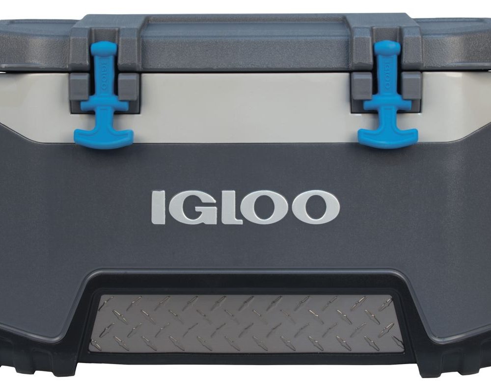 Igloo cooler with a gray body, blue locking latches, and a diamond-plate panel at the base